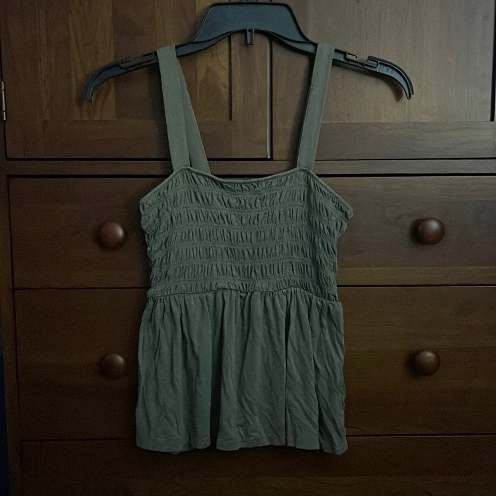 American Eagle Flowy Tank